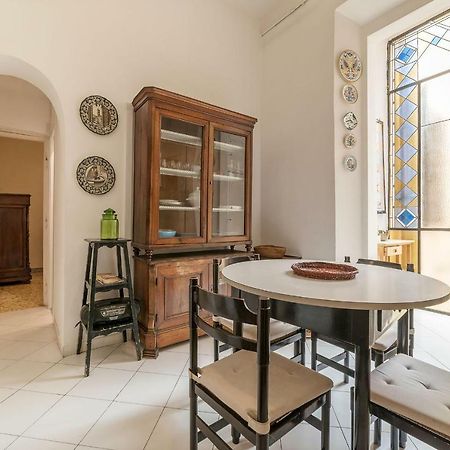 Colosseo Cozy Apartment Rom Exteriör bild