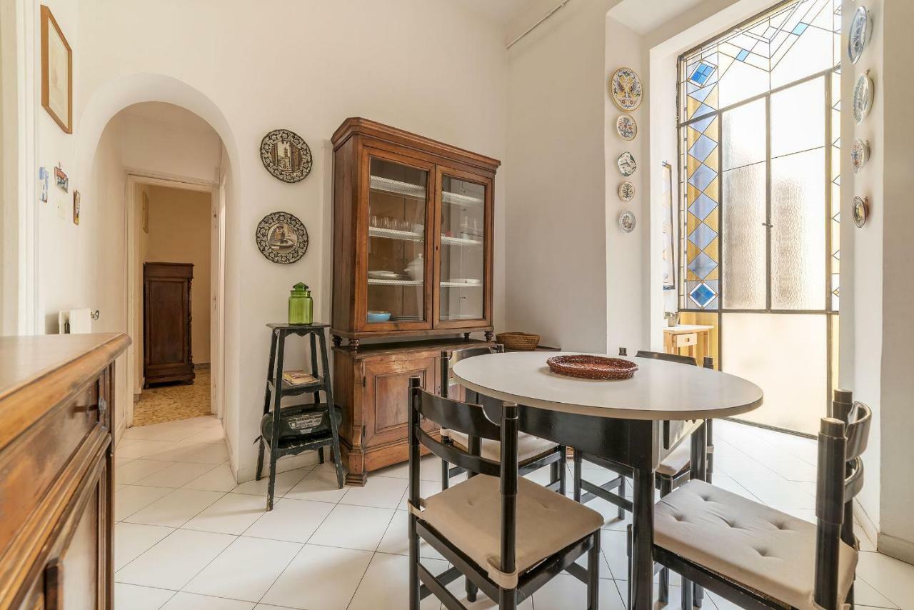 Colosseo Cozy Apartment Rom Exteriör bild